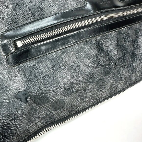 LOUIS VUITTON Damier Graphite Mick MM Crossbody Messenger Shoulder Bag - Picture 8 of 16